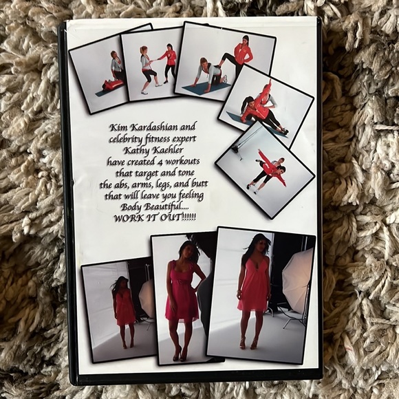 Kim Kardashian’s Workout Video Set of 4 w/bonus cards & autographed cards case - Picture 5 of 7